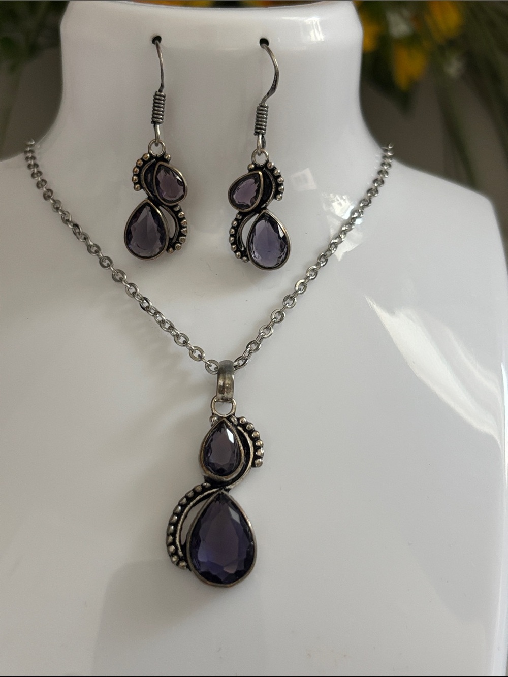 Artisan Handcrafted Purple Amethyst Teardrop Pendant Necklace & Earrings Set